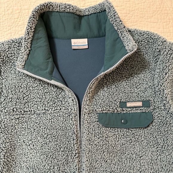 Columbia Jackets & Blazers - Columbia Sportswear Company Turquoise Blue Fluffy Zip Front Jacket, Size L